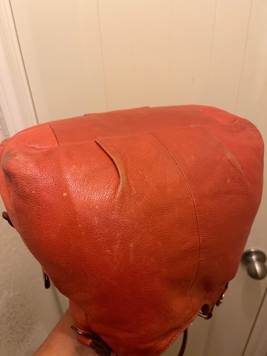 Coach, please check all picture of condition - Picture 9 of 17